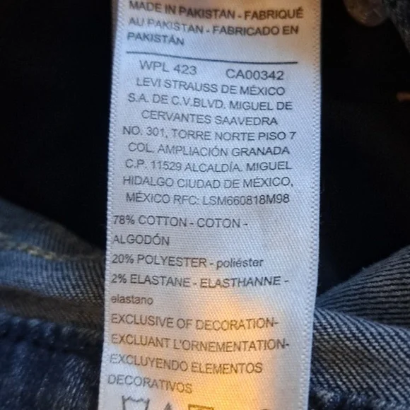 Womens NEW SIGNATURE LEVI SHAPING JEANS. 4. (WAIST 27) - Picture 15 of 15